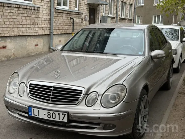Mercedes E220