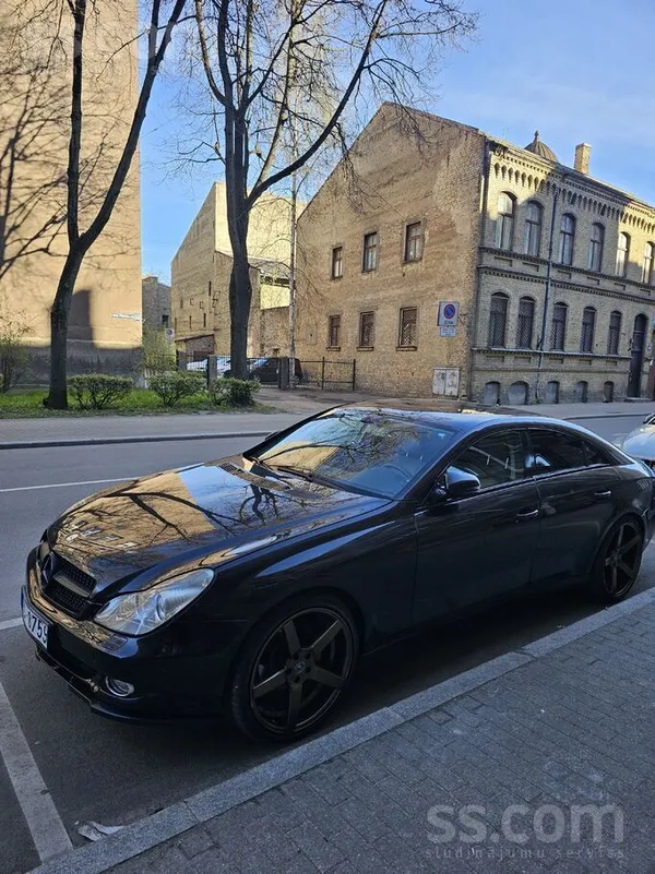 Automašīna ir labā tehniskā un vizuālā stāvoklī