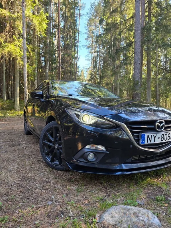 Mazda Īpašnieks pārdod Mazdu 3. Ir visas nepieciešamās e