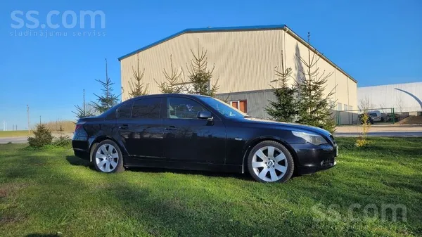 BMW 530