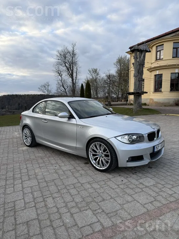 BMW 120