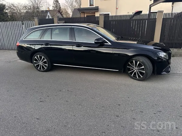 Mercedes E300 de, 2, 0tdi plug-in, Pec apkalpo. Maina. Плаг
