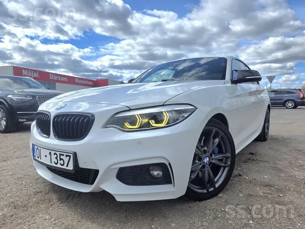 BMW 220