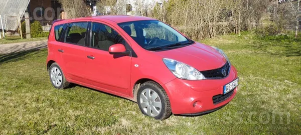 Nissan Pārdod Nissa Note ļoti labā stāvoklī, kopts auto.
