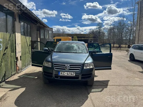 Volkswagen Touareg