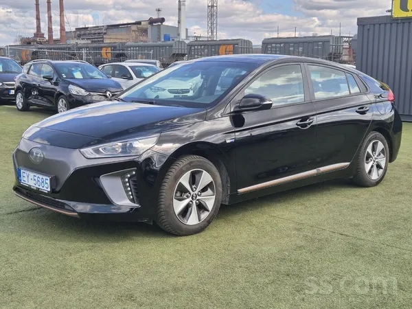 Hyundai Ioniq Latvijā nav lietots. 

Dzinēja tilpums: Elektro
Jauda: 88 к