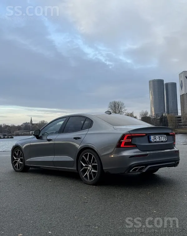 Volvo S60