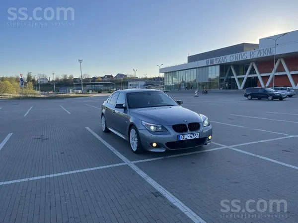 BMW 525