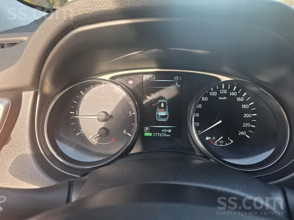 Nissan X-Trail