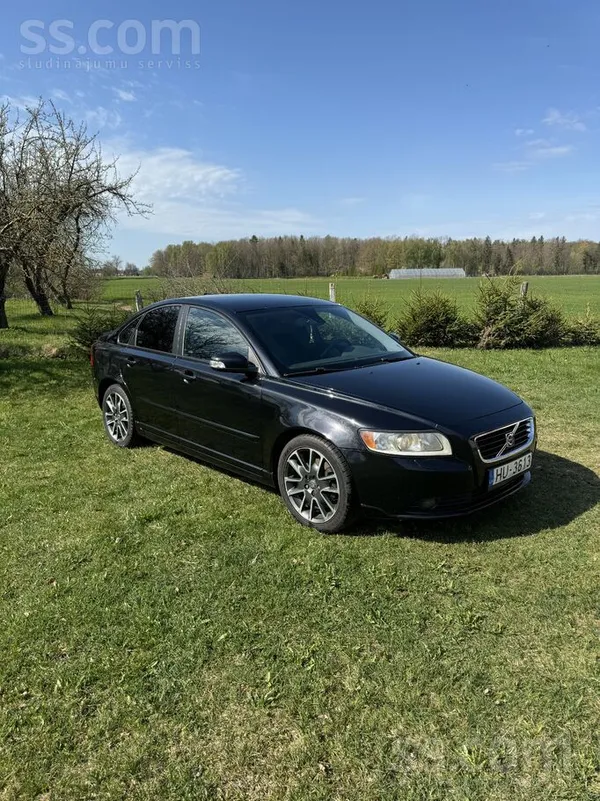 Volvo S40
