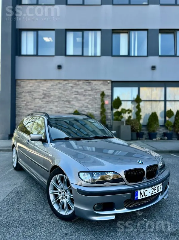 BMW 320