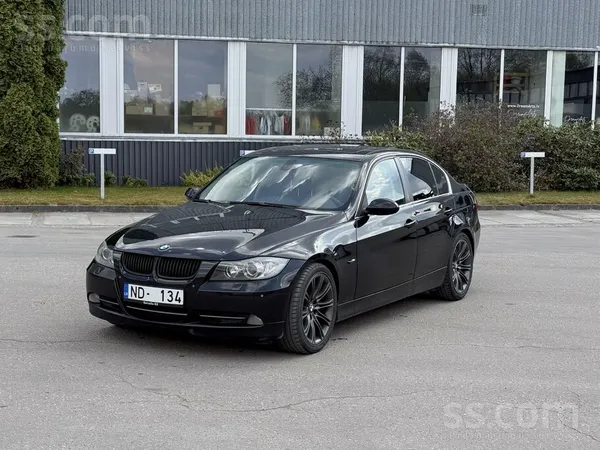 BMW 330