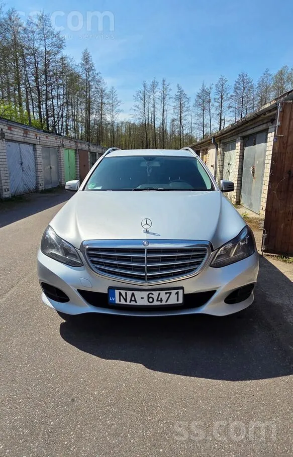 Mercedes E200