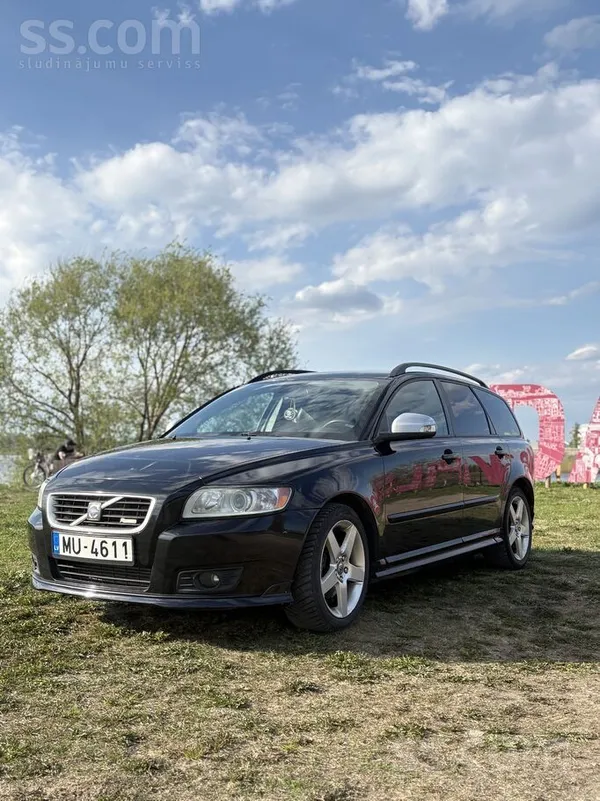 Volvo V50