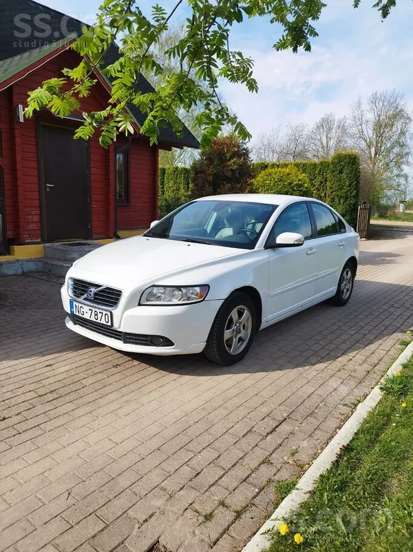 Volvo S40