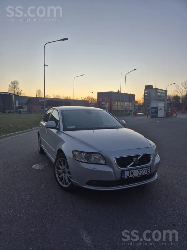 Volvo S40