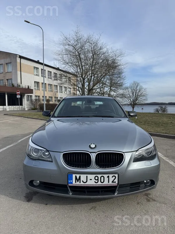 BMW 530