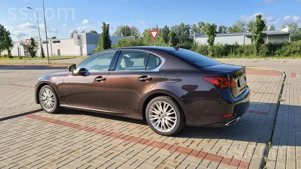 Lexus GS