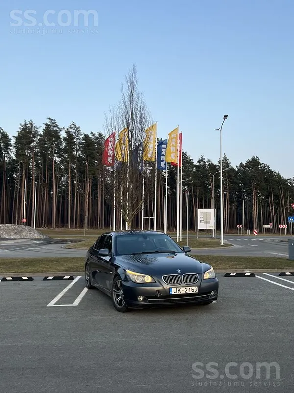 BMW 525