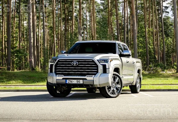 Toyota Toyota Tundra 3.5l benzīns/gāze. 326kKw