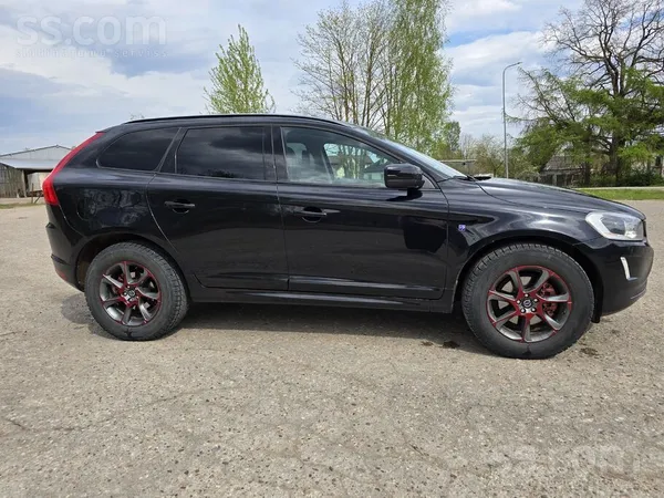 Pardodas Volvo Xc60 Ocean Race, 2.4 D5 158kw, manuālā ātrumkārba
Ērts, skai