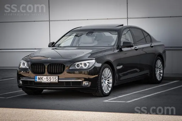 BMW 730