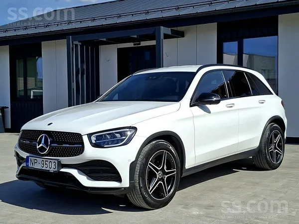MB Glc200 4Matic Amg
Auto iegadats jauns LV Veho autocentra. 
Visa apkopes