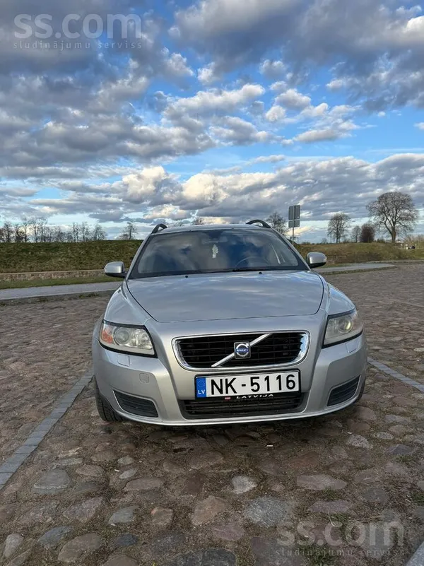 Volvo V50