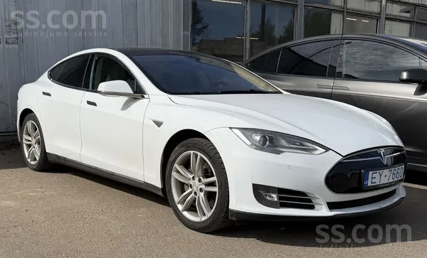 Free Tesla supercharger,
Tesla model S 85
maiņa neinteresē
Baterija pēc remo