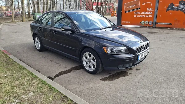 Tiek pārdots uzticams un ekonomisks automobilis. 
2.0 dīzeļdzinējs (100 kW)