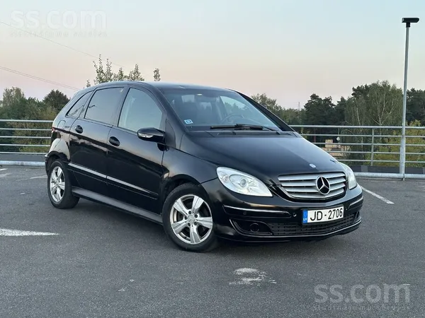 Mercedes Mercedes Benz B200 80kw. Patēriņš trasē- 4l/100km,