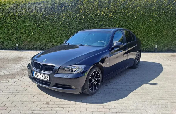 BMW 320