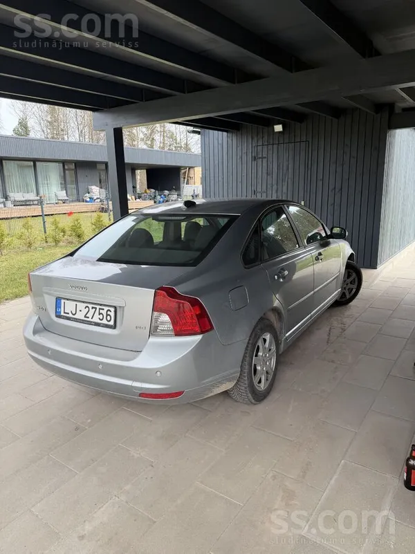 Volvo S40