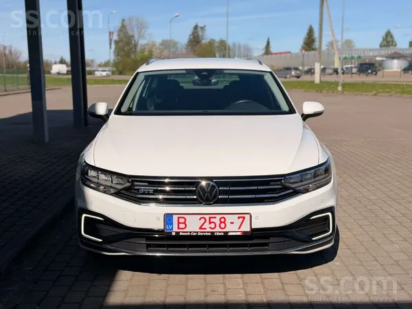 VW Passat B8 Variant Gte 1.4 (Elektrība benzīns) 160Kw/218Zs
Divas aizdedze