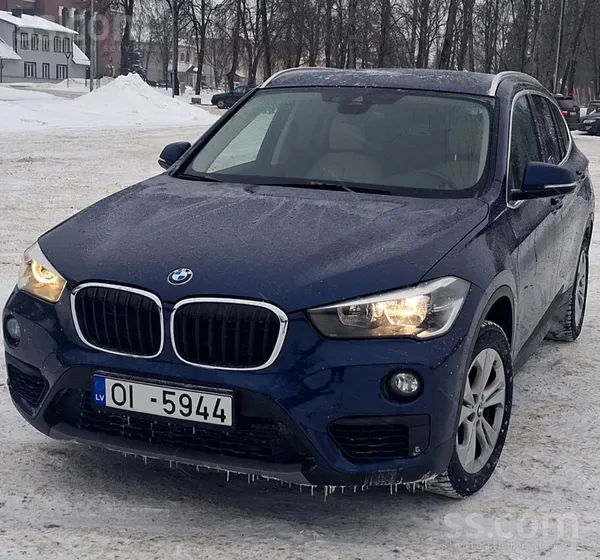 BMW X1 - 1