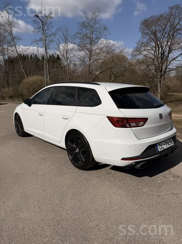 Pārdod jaudīgu Seat Leon ST Cupra versija ar 213kw/286zs. 
Mašīna vesta no
