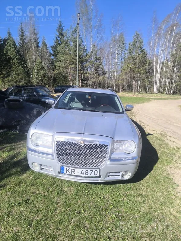 Auto ar kārbas defektu. Ir vizuāli defekti. 80% samainīta piekare, Android s