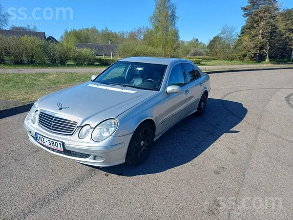 Mercedes E280