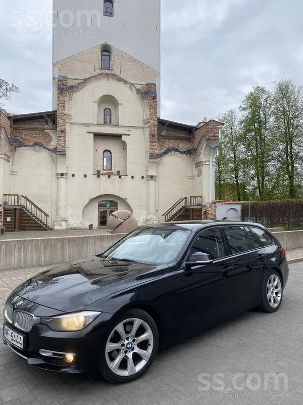 BMW BMW 325dA F31 touring, ar automātisko ātrumkārbu. 