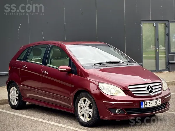 Mercedes B180
