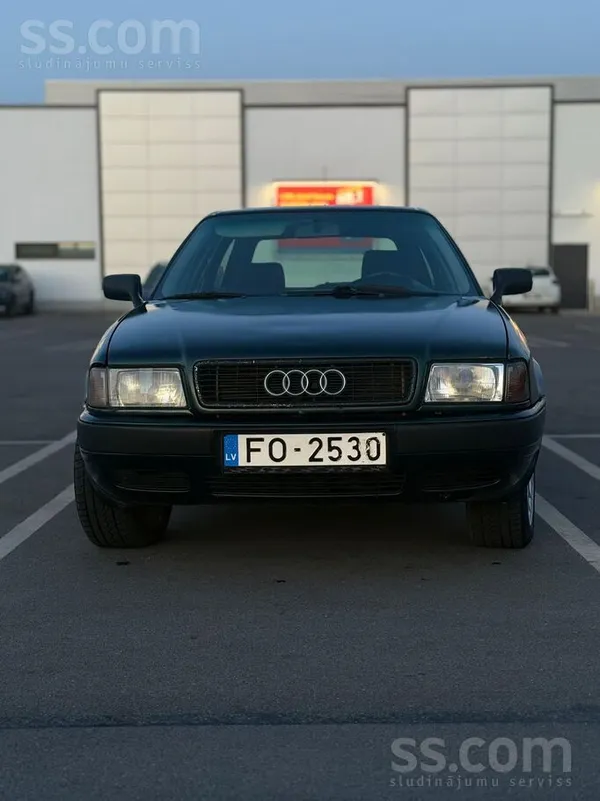 Audi 80