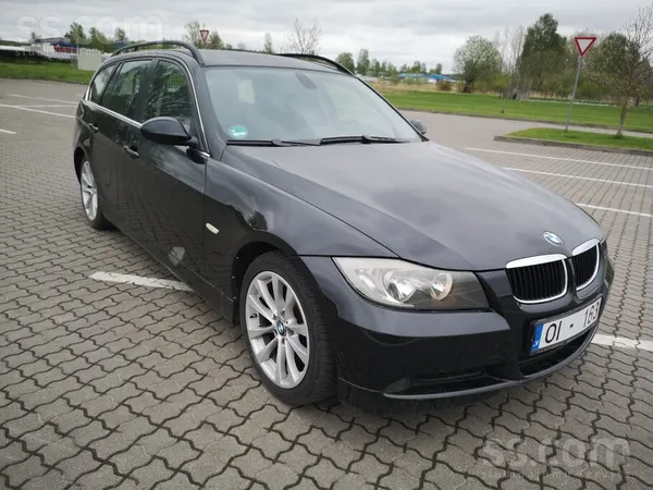 BMW 330