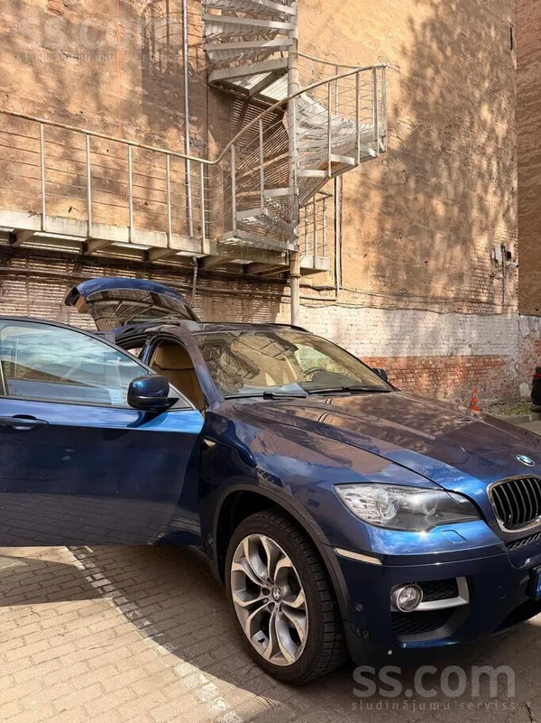 BMW X6