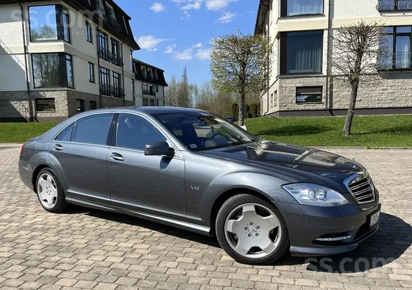Mercedes S600 - 1
