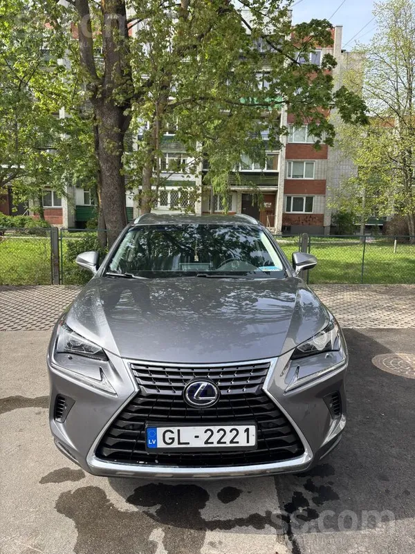 Lexus NX - 1