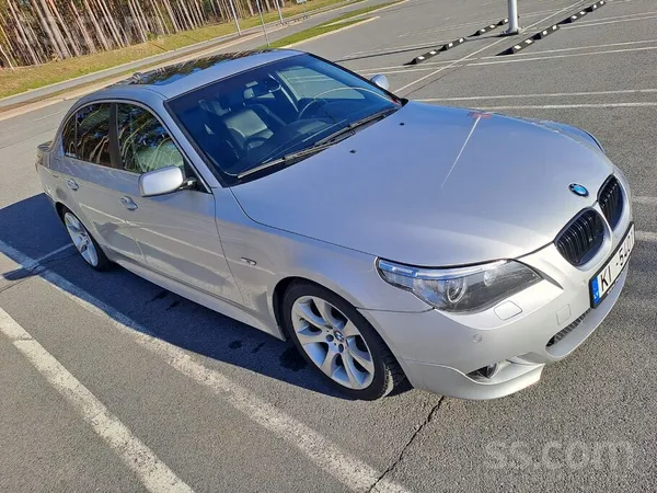 BMW 525