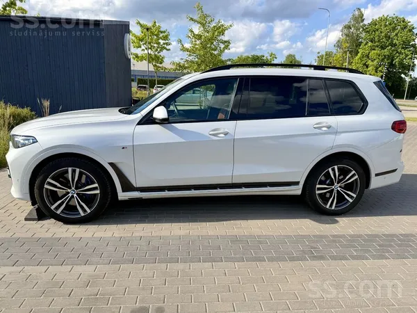 BMW X7