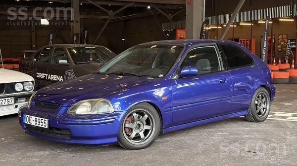 Honda Civic - 1