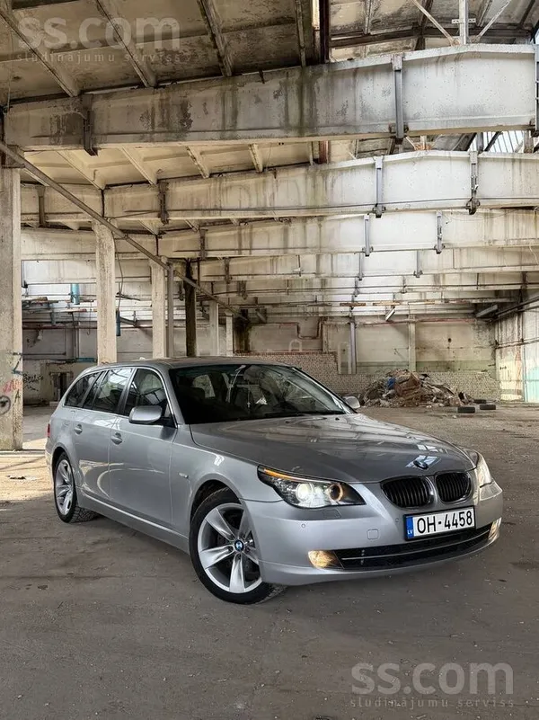 BMW 530