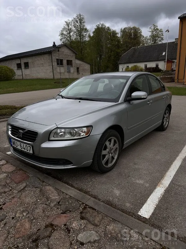 Volvo S40